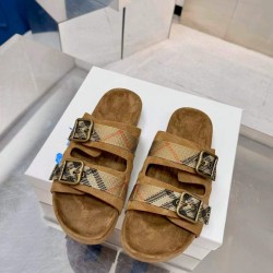 Burberry slippers