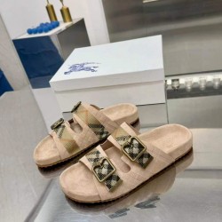 Burberry slippers