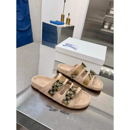 Burberry slippers