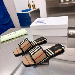 Burberry slippers