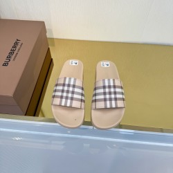 Burberry slippers