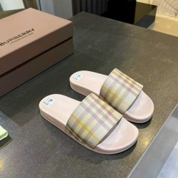 Burberry slippers