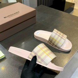Burberry slippers