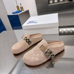 Burberry slippers