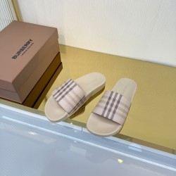 Burberry slippers