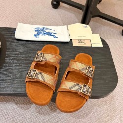 Burberry slippers