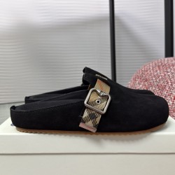 Burberry slippers