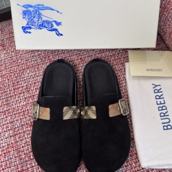 Burberry slippers
