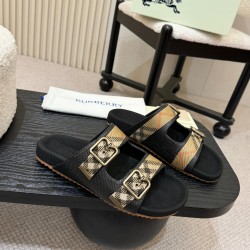 Burberry slippers