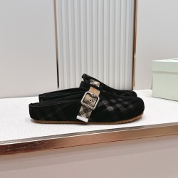 Burberry slippers