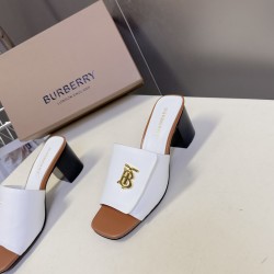 Burberry slippers