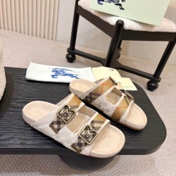 Burberry slippers