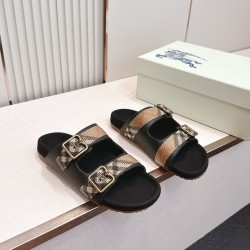 Burberry slippers
