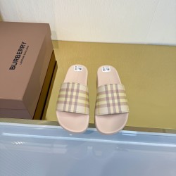 Burberry slippers