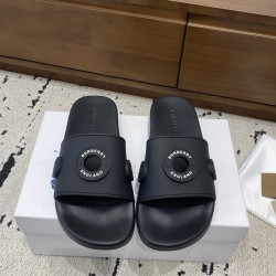 Burberry slippers