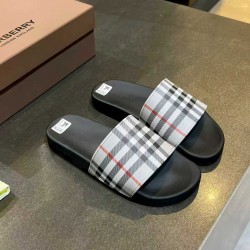 Burberry slippers
