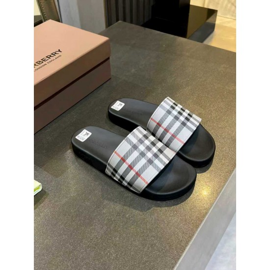 Burberry slippers