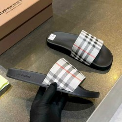 Burberry slippers