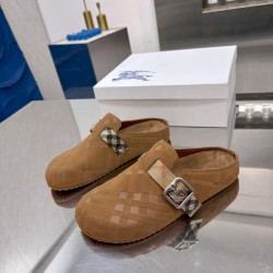 Burberry slippers