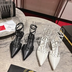 CL Collection Shoes Best Quality
Women 35-41
