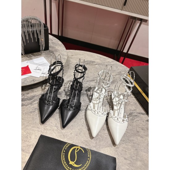 CL Collection Shoes Best Quality
Women 35-41
