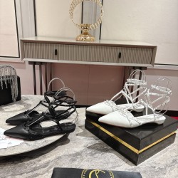 CL Collection Shoes Best Quality
Women 35-41
