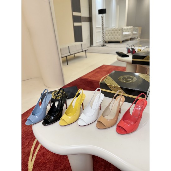 CL Collection Shoes Best Quality
Women 35-41
