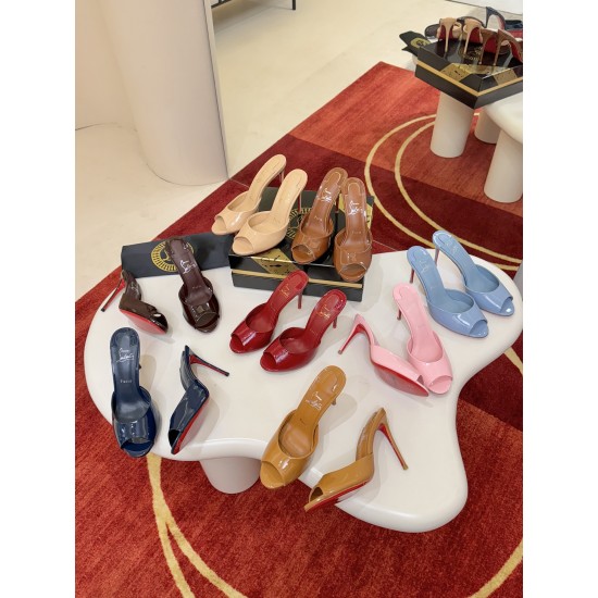 CL Collection Shoes Best Quality
Women 35-41
