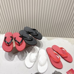 CL Slippers Shoes Best Quality
Women 35-41

