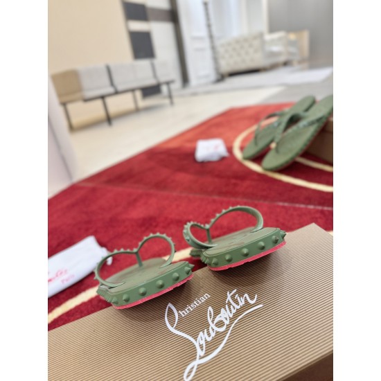 CL Slippers Shoes Best Quality
Women 35-41

