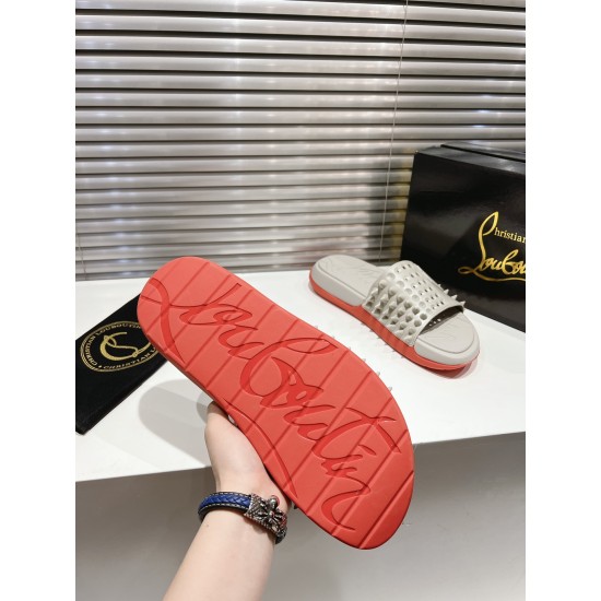 CL Slippers Shoes Best Quality
Women 35-41
