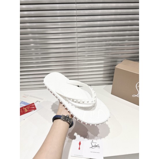CL Slippers Shoes Best Quality
Women 35-41
