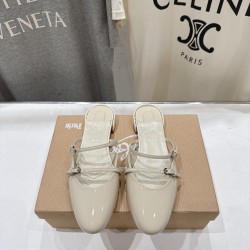 CL slippers