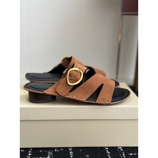 CL slippers
