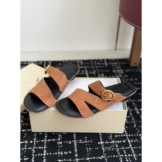 CL slippers