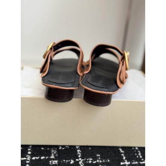 CL slippers