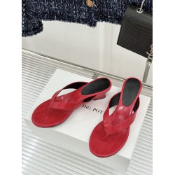 CL slippers
