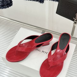 CL slippers