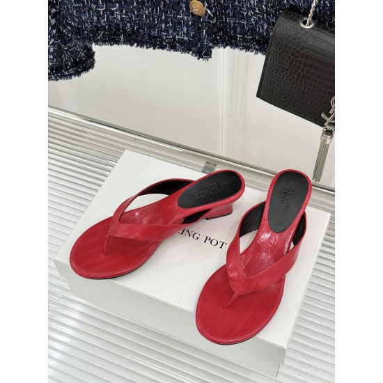 CL slippers