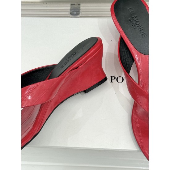 CL slippers
