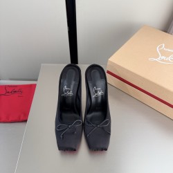 CL slippers