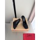 CL slippers