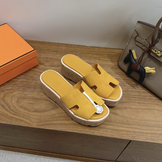 CL slippers