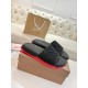 CL slippers