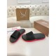 CL slippers