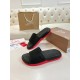 CL slippers