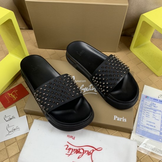 CL slippers