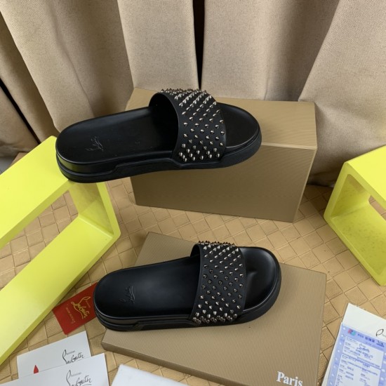 CL slippers