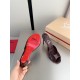 CL slippers