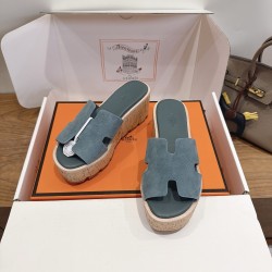 CL slippers